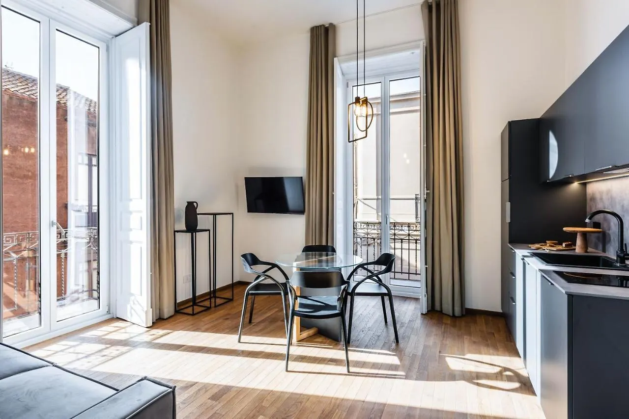Ferrini Home - Firenze 70 Katania Apartament