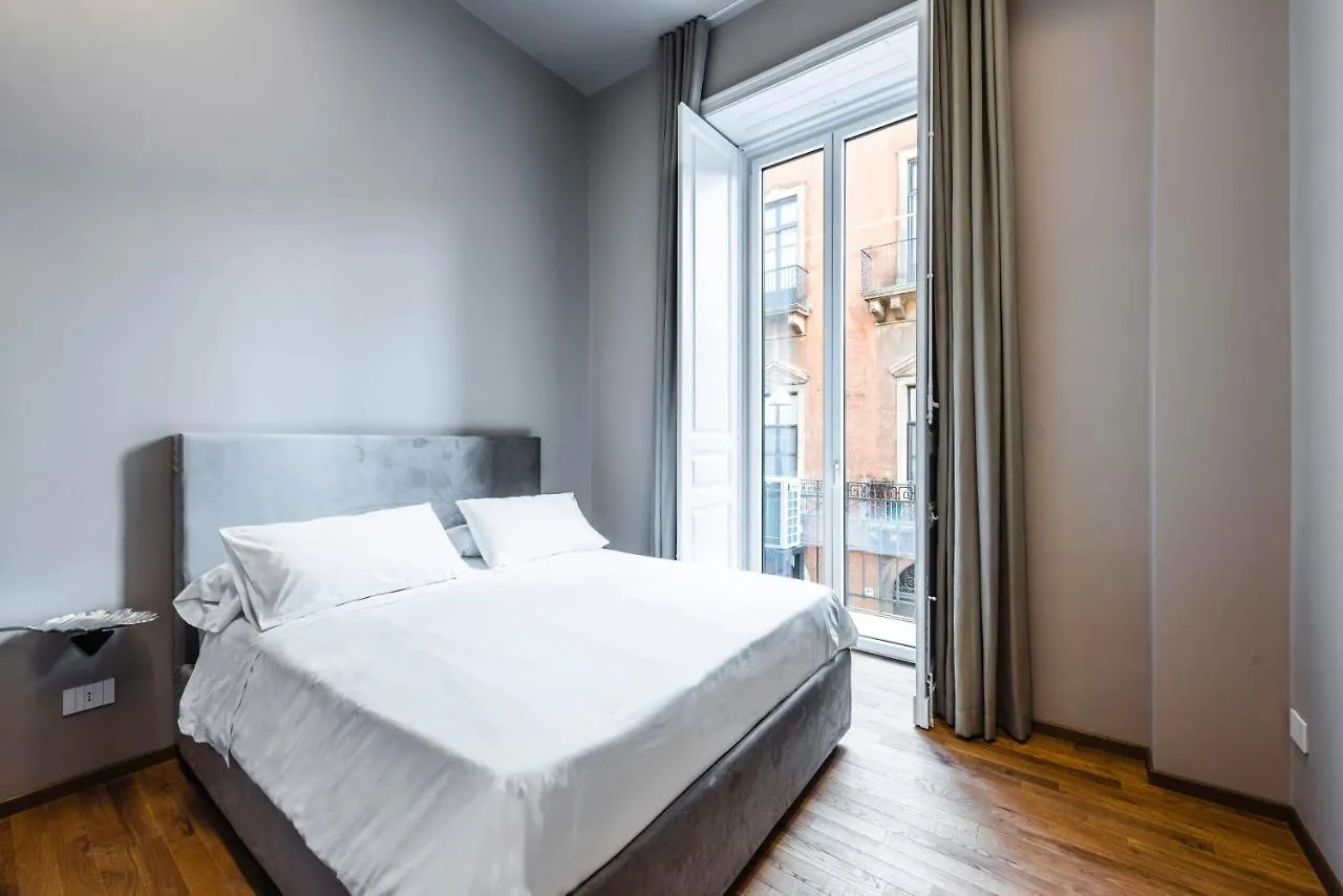 Ferrini Home - Firenze 70 Katania Apartament